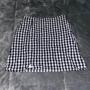 American Eagle Outfitters Black and White Plaid Mini Skirt